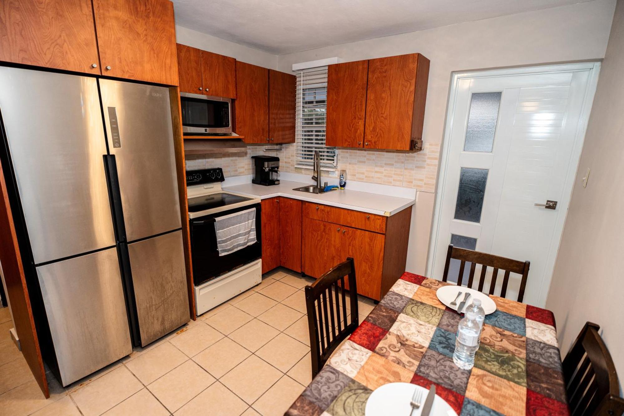 Beautiful 2BR apartment with Jacuzzi&Parking Ponce Bagian luar foto